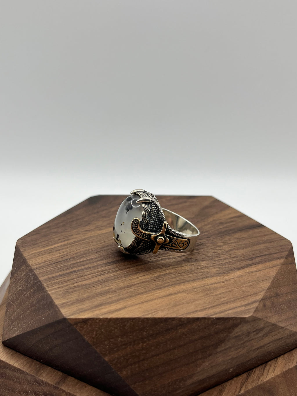 The Huntsman Ring