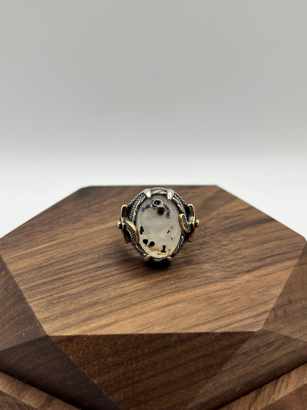 The Huntsman Ring