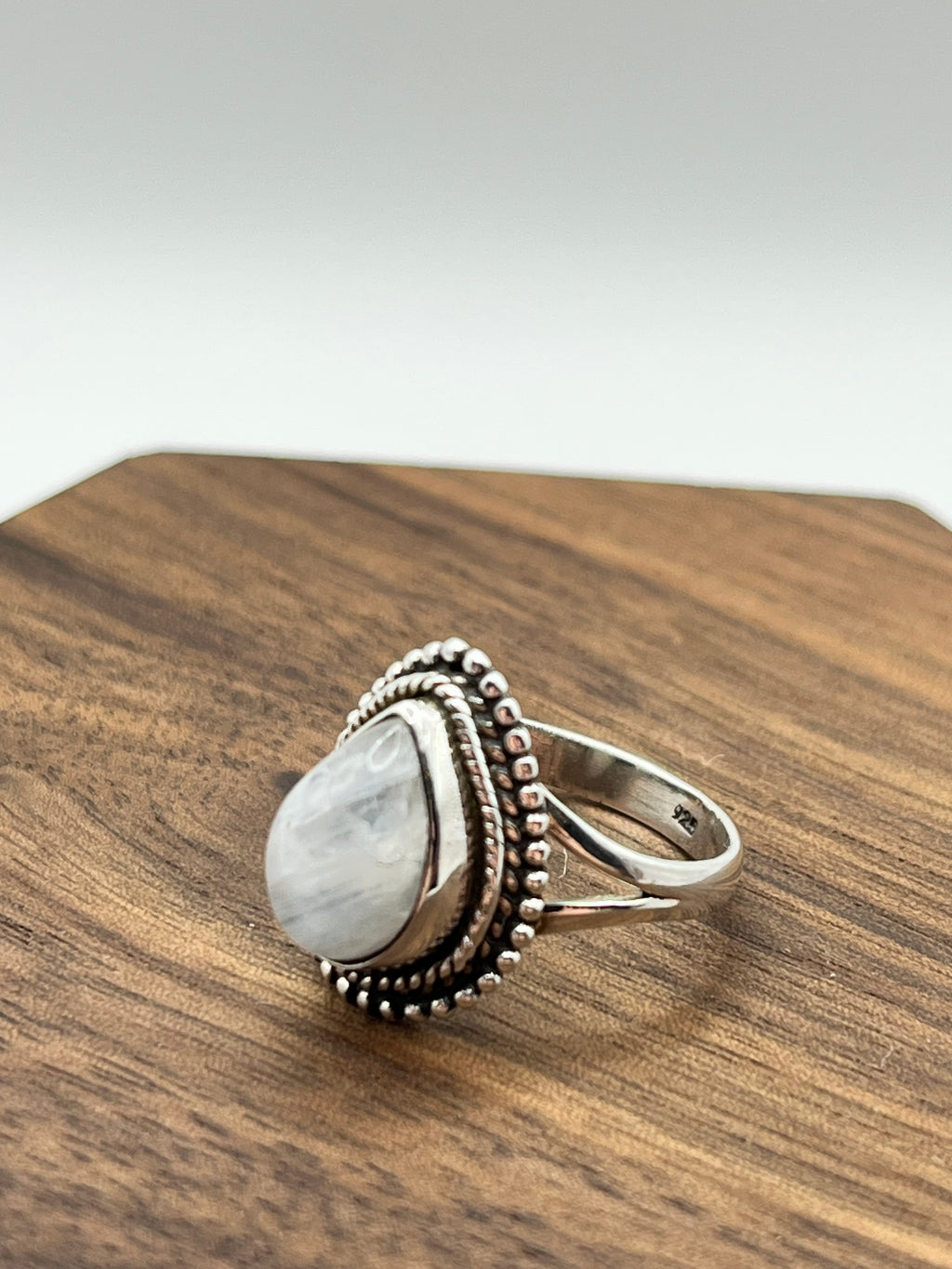 Quartz Pear Women’s Ring