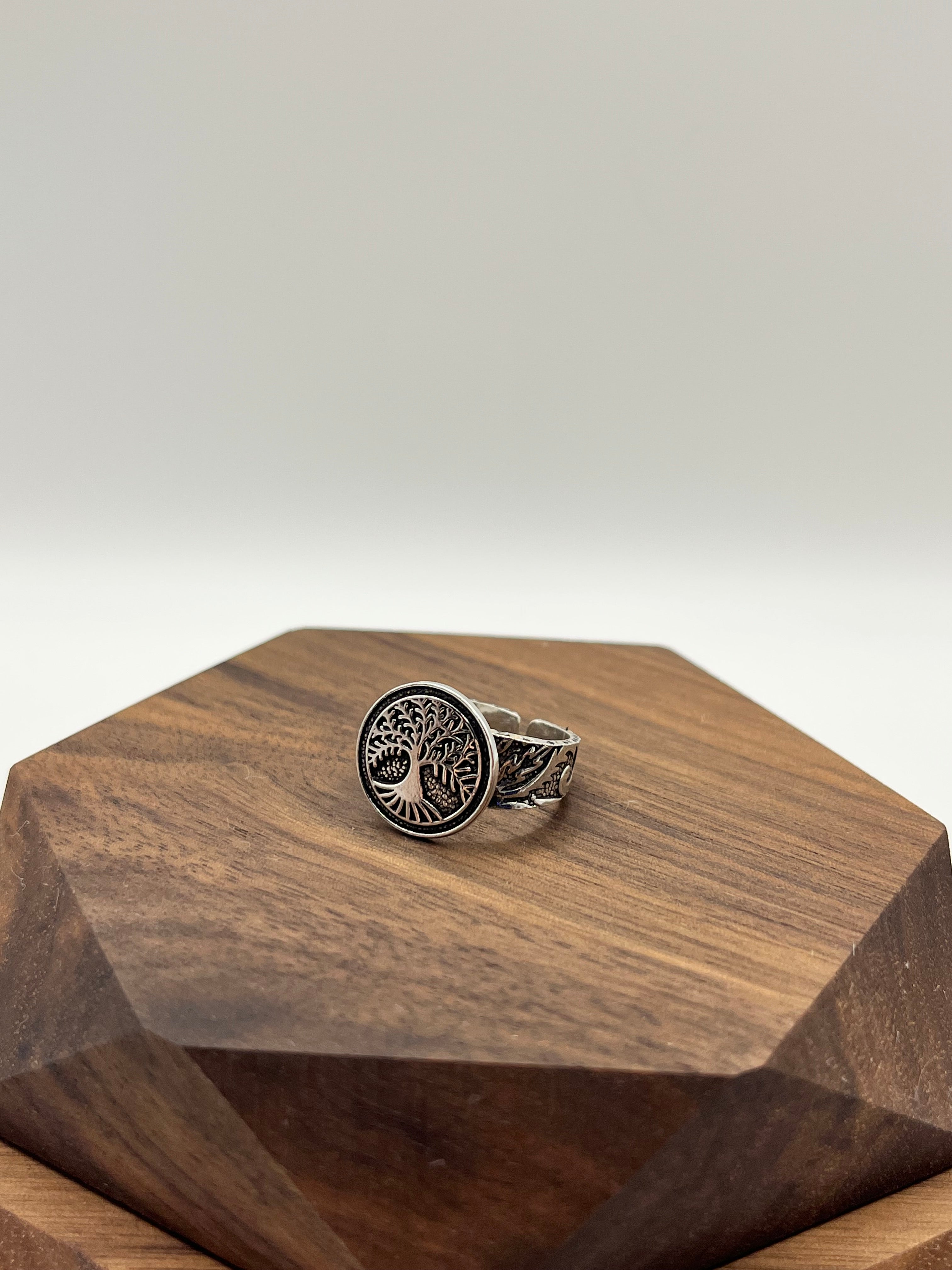 Tree of Life Women’s Ring