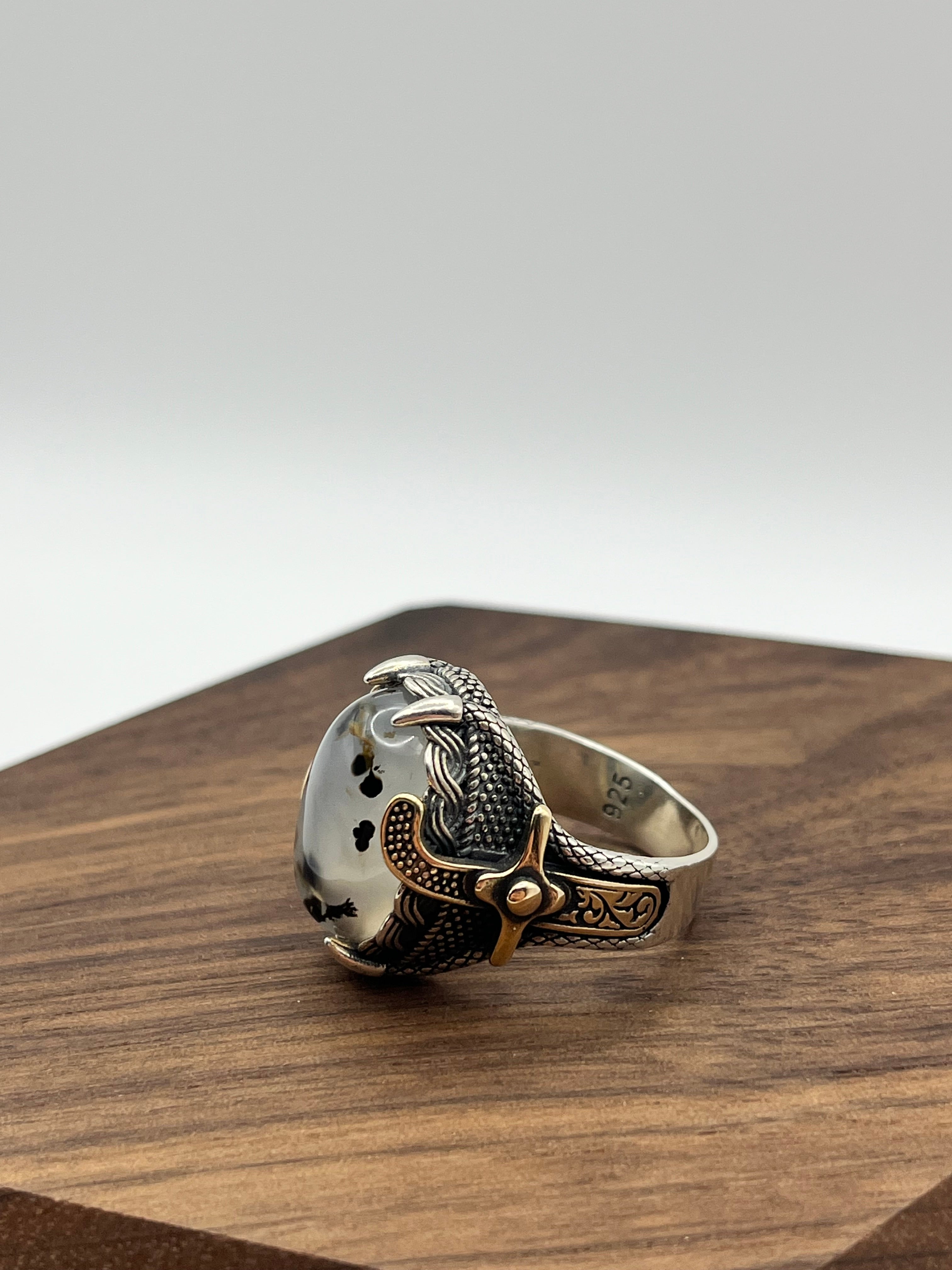 The Huntsman Ring